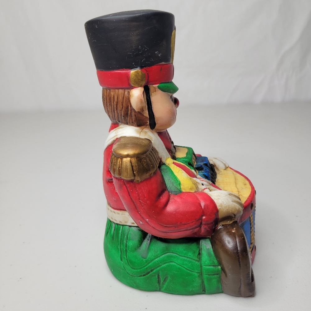 Vintage Ceramic Toy Soldier Drummer Music Box ~‎ Plays Jingle Bells - Picture 3 of 5